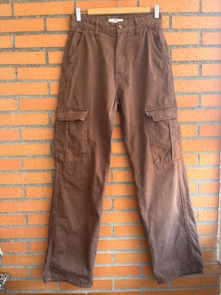 Pantalón Cargo Stradivarius Marrón