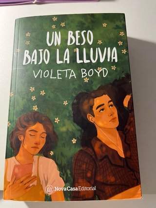 Un beso bajo la lluvia