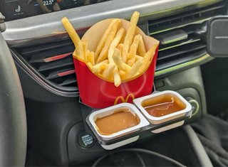 Soporte para patatas y salsas de coche