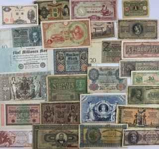 25 billetes históricos de Japón, Alemania y...