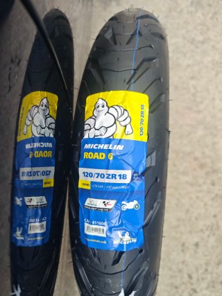 Neumático Michelin Road 6 120/70 ZR 18