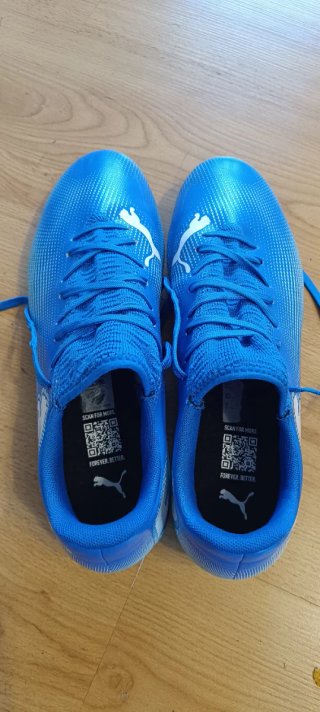 Botas de fútbol Puma azules talla 44