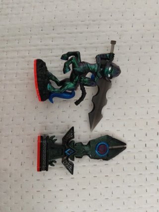 Figuras Skylanders Knight Mare y Torre