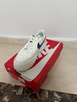Zapatillas Nike Blancas y Azules Talla 39