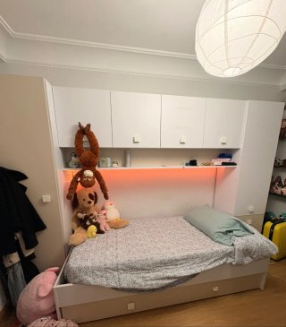 Dormitorio Juvenil con Cama y Armario