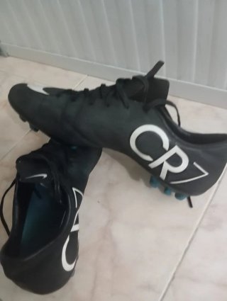 Botines de fútbol Nike CR7