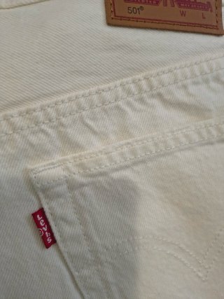 Pantalón corto Levi's 501 beige