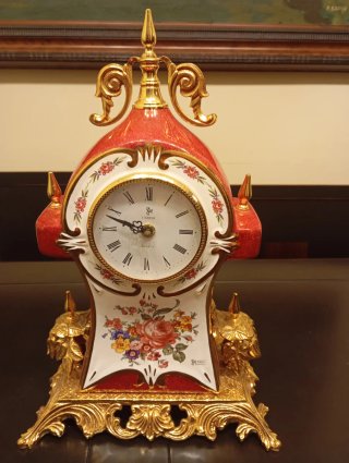 Reloj de Porcelana Decorativo