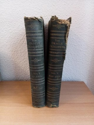 2 volúmenes enciclopedia en inglés, 1 y 5,antiguos