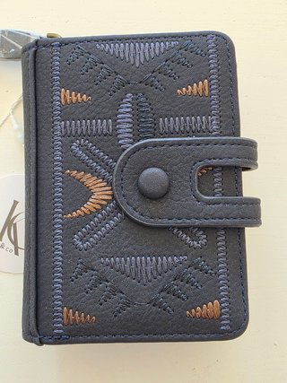 Monedero de Antelina Azul con detalles bordados