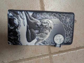 Cartera Nemesis Now Snow Kisses