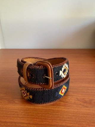 Cinturón Étnico con Detalles Bordados