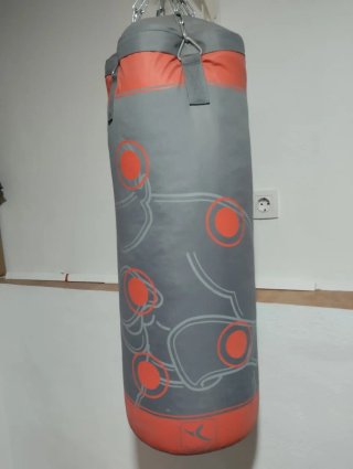 Saco de Boxeo con Soporte y Guantes