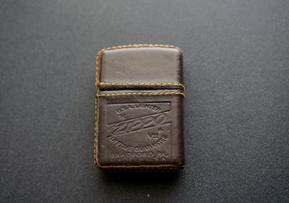 Mechero Zippo Vintage Forrado en Cuero
