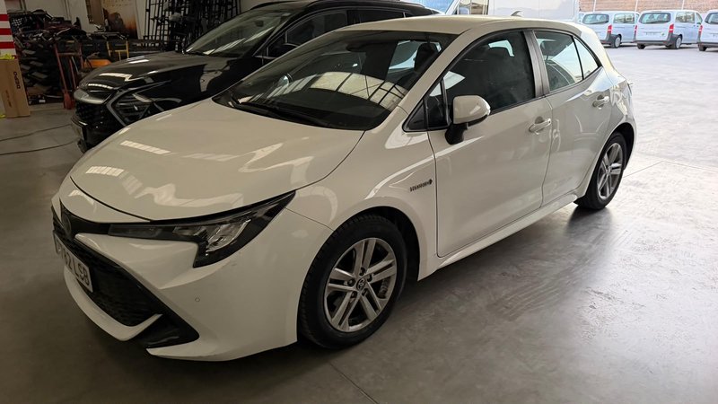 Toyota Auris 2021