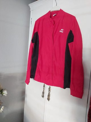 Cortavientos Rojo