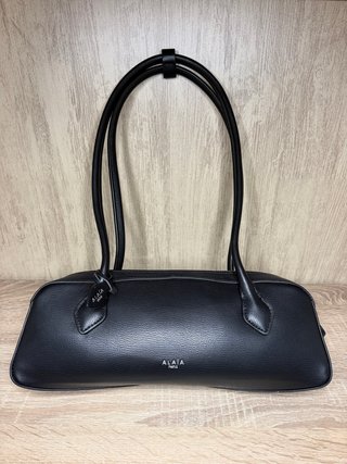 Bolso Alaïa Le Teckel Mediano Piel Negro