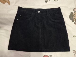 Falda de pana negra talla 38
