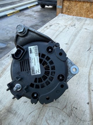 Alternador Valeo 14V 90A Iveco Daily
