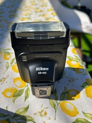 Flash Nikon SB-400 TTL
