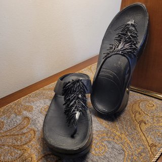 Sandalias FitFlop Negras con Abalorios Talla 38