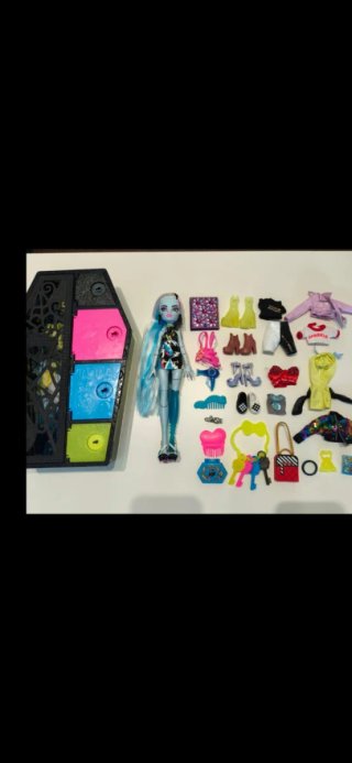 Muñeca Monster High Frankie Stein con Accesorios