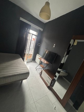 se alquila habitación