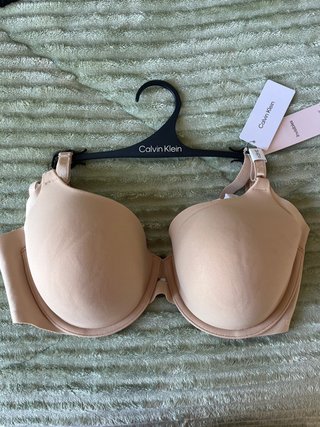 Sujetador Calvin Klein 90D