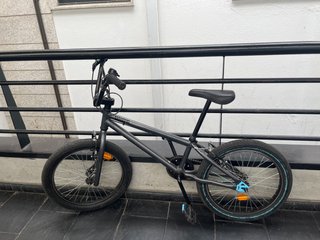 Bicicleta BMX Infantil Negra