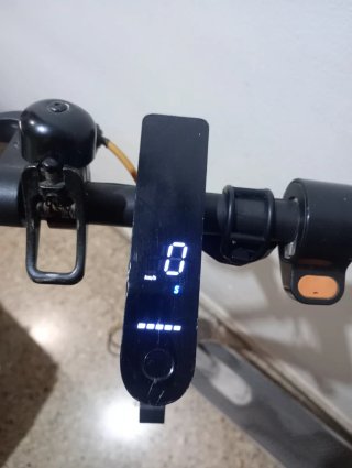 2 Patinetes Xiaomi Mi Electric Scooter 3 y Pro 2