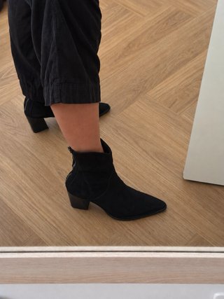 Botines Cowboy de Ante Negros