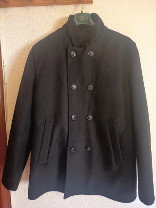 Abrigo elegante negro