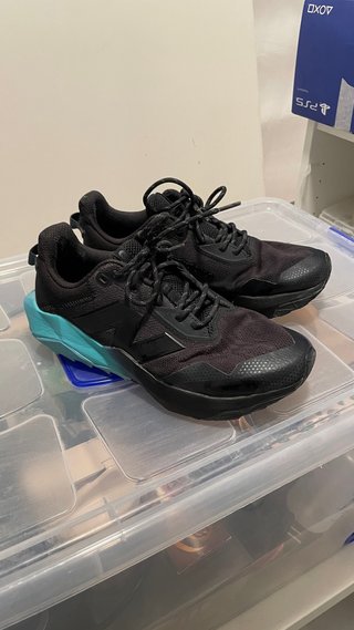 Zapatillas Deportivas Negras y Turquesa