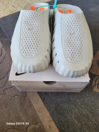 Zuecos Nike Calm Mule Blancos