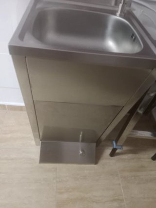 Lavamanos de Pedal para Hostelería y FREGADERO