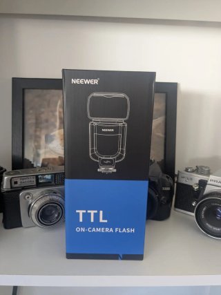 Flash Neewer NW635IIS TTL para Sony (sin estrenar)