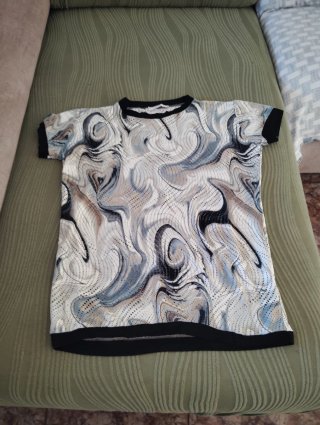 Camiseta de mujer con estampado abstracto