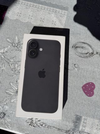 iPhone 16 128GB Negro