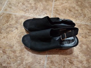 Sandalias de tacón negras Follie