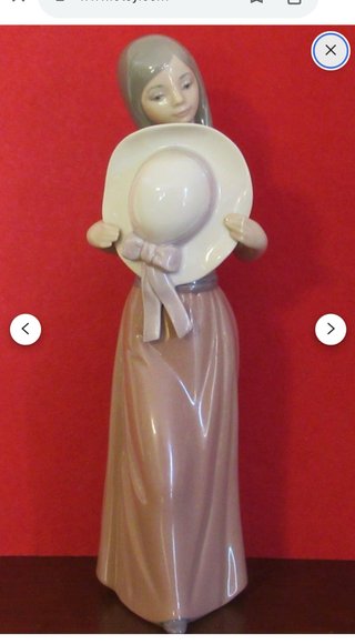 Figura de Porcelana Lladró con Sombrero