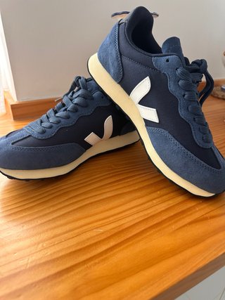 Zapatillas Veja Azul Marino y Blanco