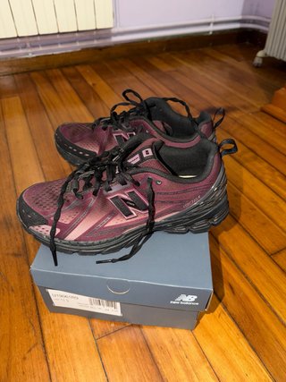 New Balance 1906E Granate