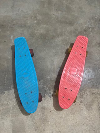 2 Monopatines (Azul y Rojo)