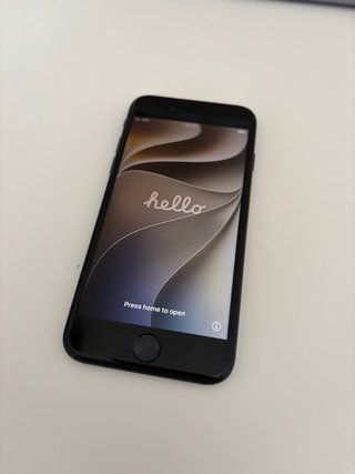 iPhone SE 3ª Generación Negro ( boton home defec )