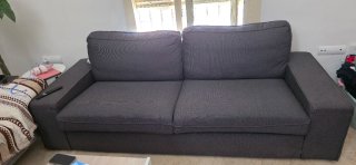 Sofá de tela gris