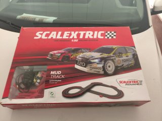 Scalextric Mud Track 5.22m Escala 1:32