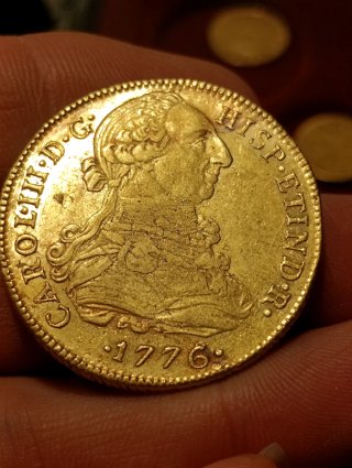 Moneda de Oro 8 Escudos Carlos III 1776