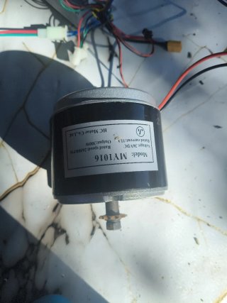 Motor Eléctrico MY1016 36V 300W y Centralita
