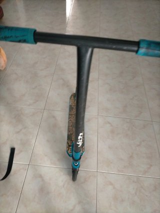 Patinete Scooter Negro y Azul