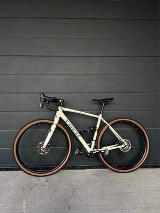 Bicicleta Gravel Trek Checkpoint AL 3
